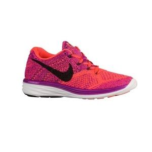 Nike Running Shoe !!